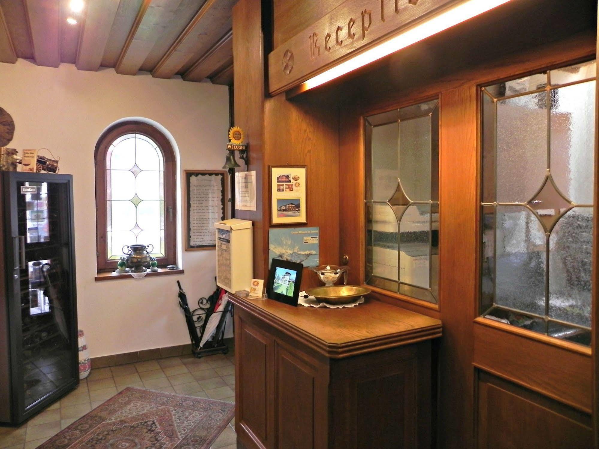 Hotel-Restaurant Sonnhof Radfeld Extérieur photo